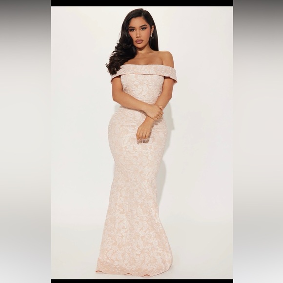 FASHION NOVA - Picture 1 of 1